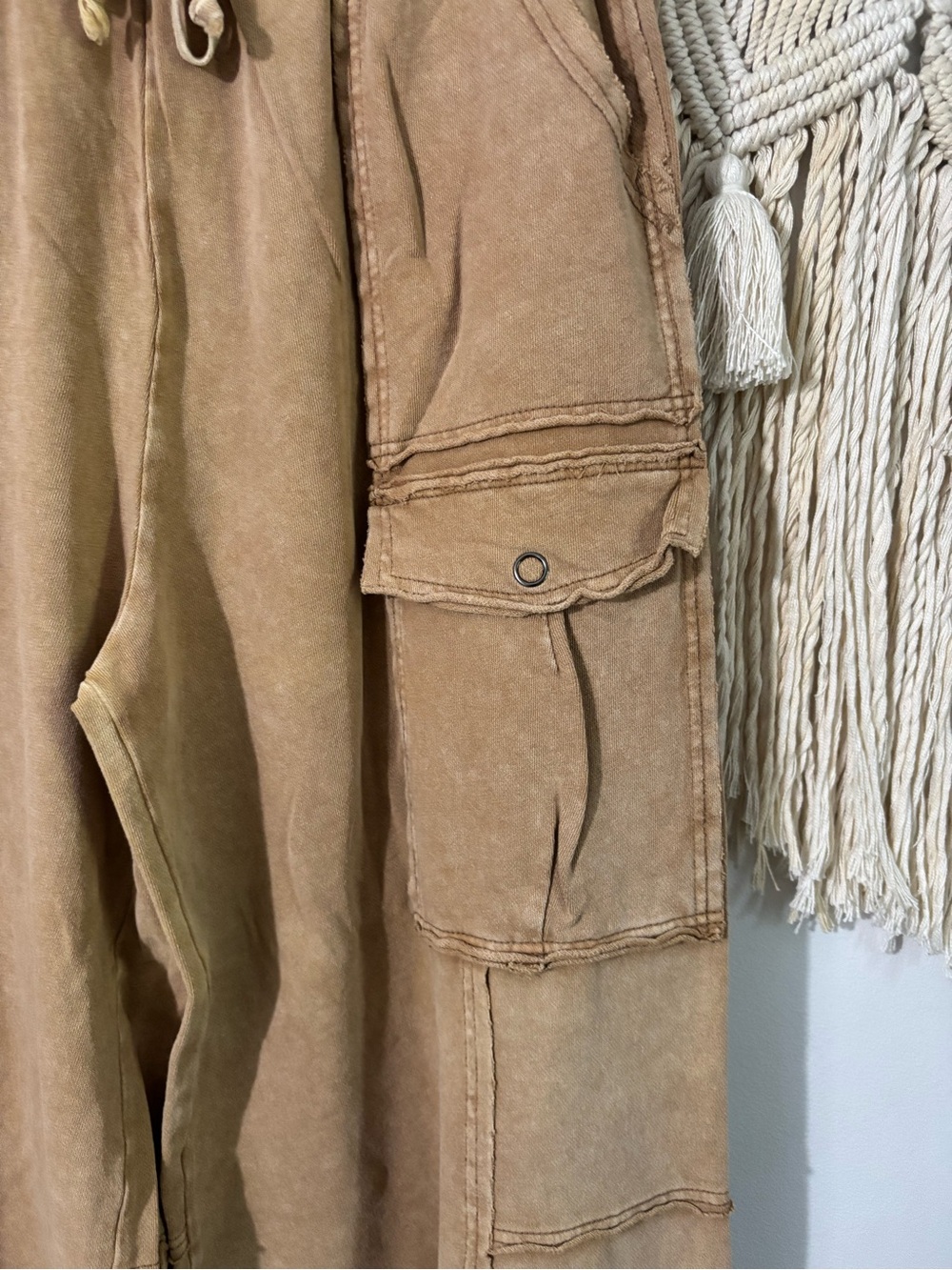 easel Women’s Washed Tan Cargo Drawstring Wide Leg Pants - Picture 2 of 9